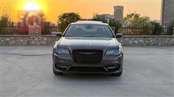 کرایسلەر 300